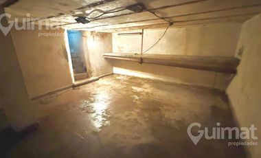 Excelente local en plena Av. Rivadavia – Villa Luro (¡Sin expensas!)