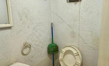 Excelente local en plena Av. Rivadavia – Villa Luro (¡Sin expensas!)