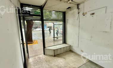 Excelente local en plena Av. Rivadavia – Villa Luro (¡Sin expensas!)