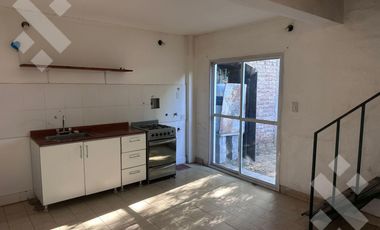 En Venta, Departamento de 1 Dormitorio, Barrio Los Alamos, Plottier