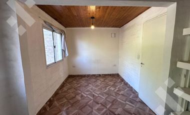 En Venta, Departamento de 1 Dormitorio, Barrio Los Alamos, Plottier