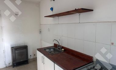 En Venta, Departamento de 1 Dormitorio, Barrio Los Alamos, Plottier