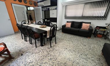 Casa 4 Ambientes con Cochera, Patio y Terraza Acepta permuta- Wilde