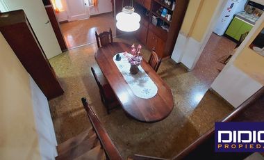 Casa venta Burzaco en esquina- APTA CREDITO- 3 AMB. Y PLAYROOM