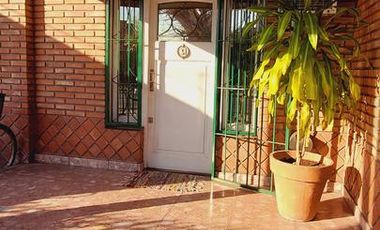 Casa venta Burzaco en esquina- APTA CREDITO- 3 AMB. Y PLAYROOM