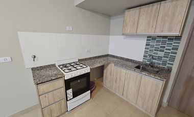 Departamento en alquiler B° Norte  Mono con patio