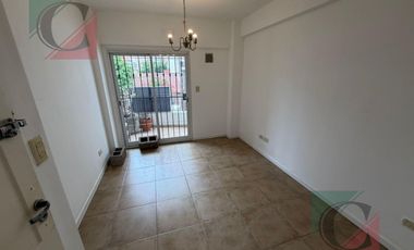 Departamento 2 ambientes con balcon