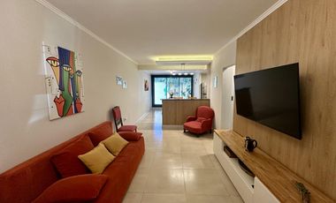 Dúplex en Venta de 2 dormitorios, patio con parrilla. Barrio Smithfield, Centro Zárate