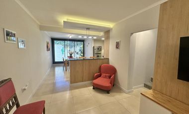 Dúplex en Venta de 2 dormitorios, patio con parrilla. Barrio Smithfield, Centro Zárate