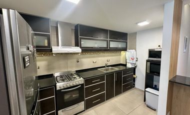 Dúplex en Venta de 2 dormitorios, patio con parrilla. Barrio Smithfield, Centro Zárate