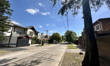 Dúplex en Venta de 2 dormitorios, patio con parrilla. Barrio Smithfield, Centro Zárate