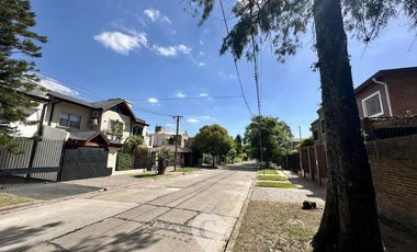 Dúplex en Venta de 2 dormitorios, patio con parrilla. Barrio Smithfield, Centro Zárate