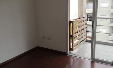Departamento  2 ambientes en venta en  Lanús Este