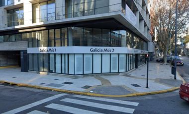 Local en Alquiler en Av. Caseros 3400 esq. Taborda. Parque Patricios