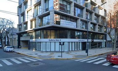 Local en Alquiler en Av. Caseros 3400 esq. Taborda. Parque Patricios