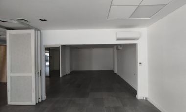 Local en Alquiler en Av. Caseros 3400 esq. Taborda. Parque Patricios