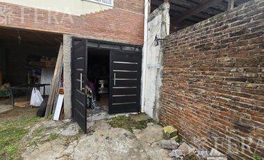 Venta PH 3 ambientes con patio en Villa Dominico