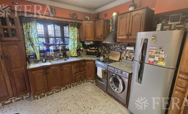 Venta PH 3 ambientes con patio en Villa Dominico