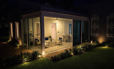 Property with Neo-Colonial Yucatecan Architecture