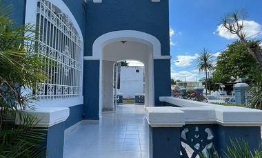Property with Neo-Colonial Yucatecan Architecture