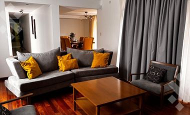 Venta casa 4 dom. estudio, quincho, piscina, Calle Los Cipreses Barrio Rio Grande.- Neuquén cap.-