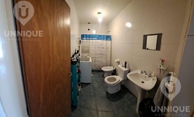 OPORTUNIDAD VENTA Departamento sobre calle Godoy