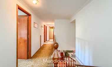 Casa 4 amb. de 199m2 tot. con Cochera y gran parque. San Carlos (Paso y Güemes)