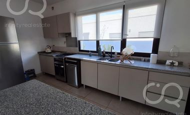 Impecable casa en venta Casuarinas Del Pilar Club de Campo