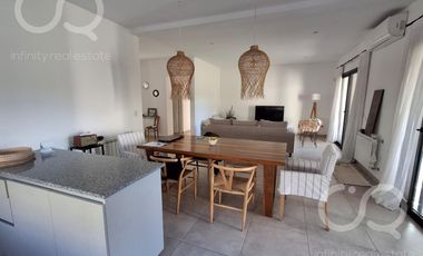 Impecable casa en venta Casuarinas Del Pilar Club de Campo