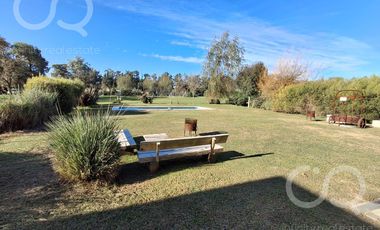 Impecable casa en venta Casuarinas Del Pilar Club de Campo