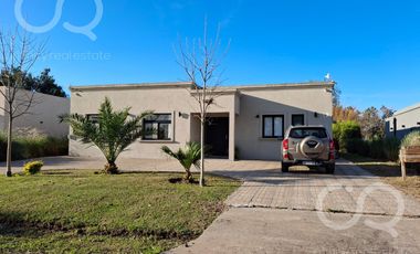 Impecable casa en venta Casuarinas Del Pilar Club de Campo