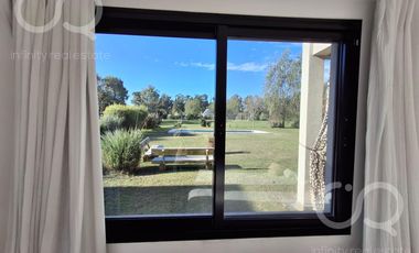 Impecable casa en venta Casuarinas Del Pilar Club de Campo