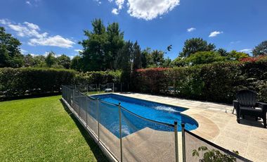 Casa Amoblada en Solar del Bosque – 4 Ambientes, Quincho, Piscina y Aire Central - Canning