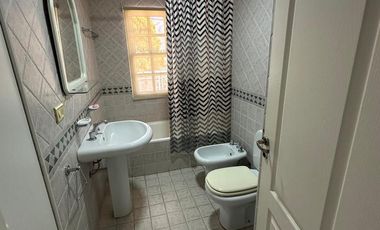 Casa Amoblada en Solar del Bosque – 4 Ambientes, Quincho, Piscina y Aire Central - Canning