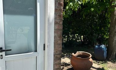 Casa Amoblada en Solar del Bosque – 4 Ambientes, Quincho, Piscina y Aire Central - Canning