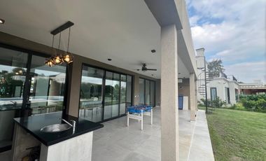 Casa en  VENTA Y ALQUILER EN TERRALAGOS