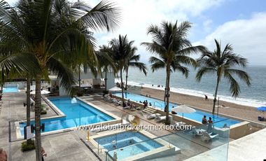 Departamentos a Pie de Playa en la Zona Hotelera de Puerto Vallarta, Jalisco