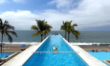Departamentos a Pie de Playa en la Zona Hotelera de Puerto Vallarta, Jalisco