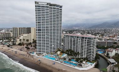 Departamentos a Pie de Playa en la Zona Hotelera de Puerto Vallarta, Jalisco