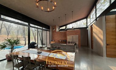 Casa de Campo de Lujo en Venta, Fracc. Reserva de los Encinos, Jalisco