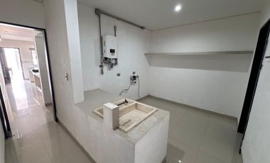 CASA EN MONTEBELLO, MERIDA EN RENTA