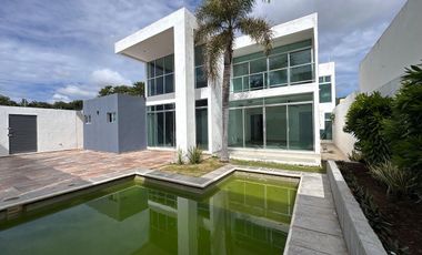CASA EN MONTEBELLO, MERIDA EN RENTA