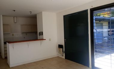 Departamento Venta  en complejo , sobre calle Cervantes, metros de Puente Olive, Godoy Cruz.