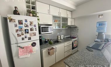 Venta departamento 2 ambientes con balcón en Wilde (31053)