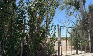 Terreno a la venta en calle Monteagudo