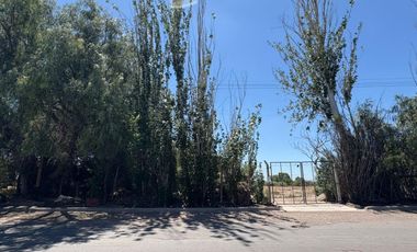 Terreno a la venta en calle Monteagudo