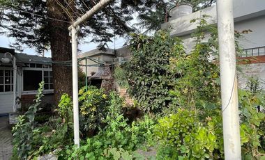 Casa en  venta con 3 viviendas de 4amb y 2amb, jardín y cochera - Wilde