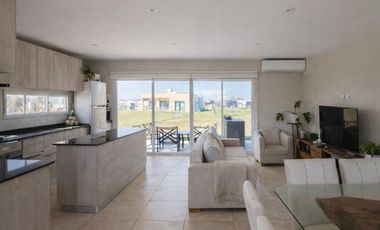 Venta Casa San Sebastián Área 13