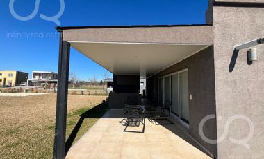 Venta Casa San Sebastián Área 13