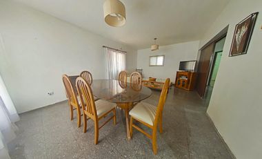 CASA EN VENTA SEXTA SECCION MENDOZA 3 DORMITORIOS CON TOUR VIRTUAL